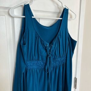 blue lace front cold shoulder long sleeve top flattering to bust size small